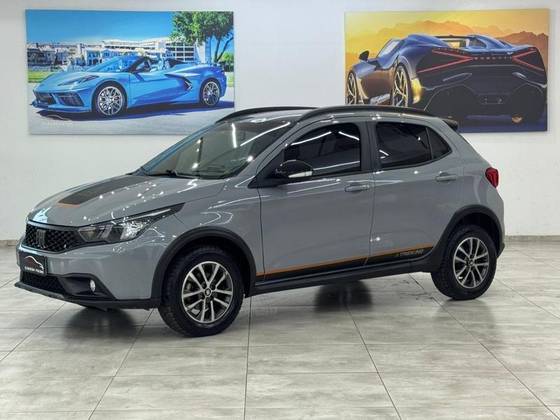 FIAT ARGO 1.3 FIREFLY FLEX TREKKING MANUAL FIAT ARGO 1.3 FIREFLY FLEX TREKKING MANUAL